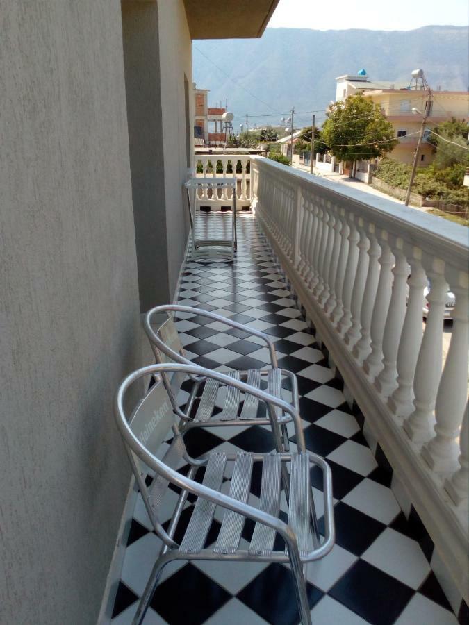 Apartament Gloria&Mitati Bashkia e Orikumit Exteriör bild