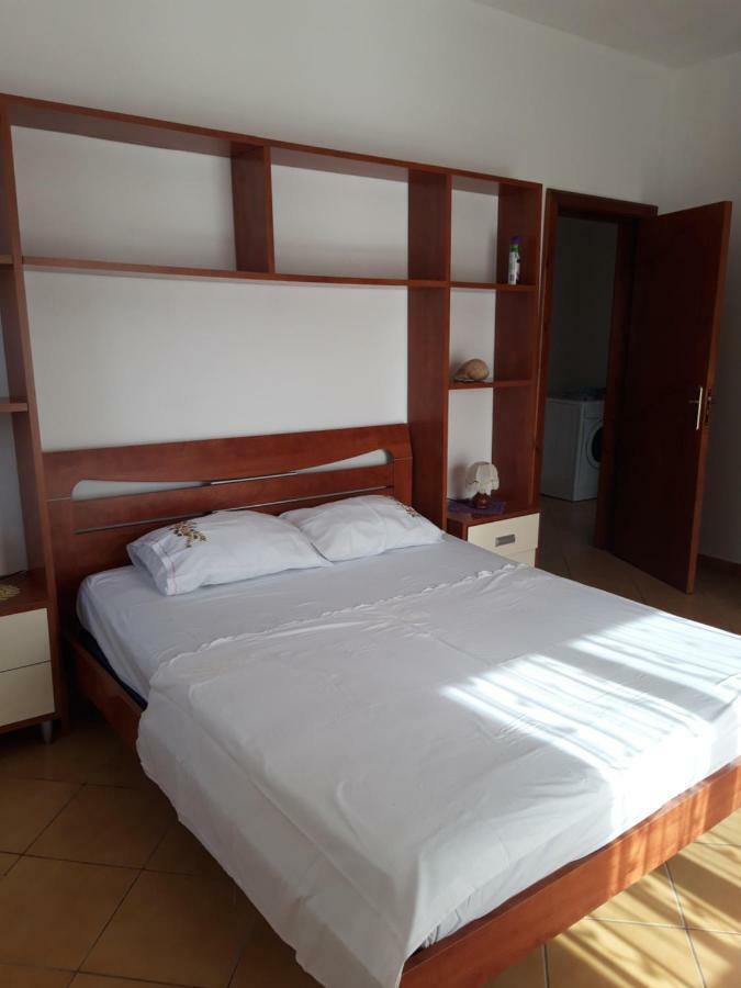 Apartament Gloria&Mitati Bashkia e Orikumit Exteriör bild